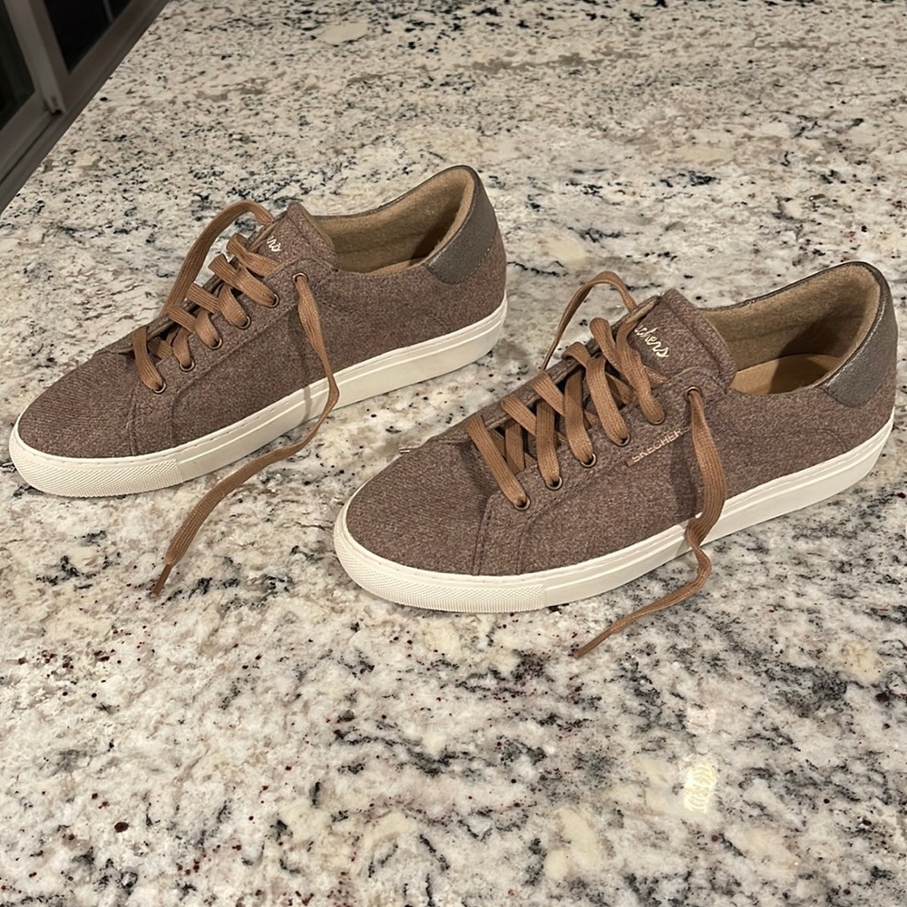 Sketchers-8 1/2, Brown,Memory Foam, Never Worn
